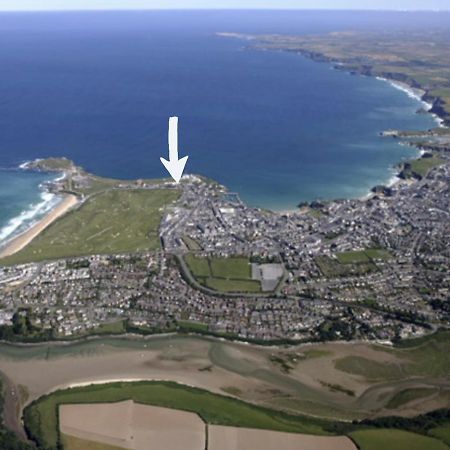Apartment 100M From Fistral Beach- Underground Parking-Surf Shower & Locker- Sleeps 6 New Quay Exteriér fotografie