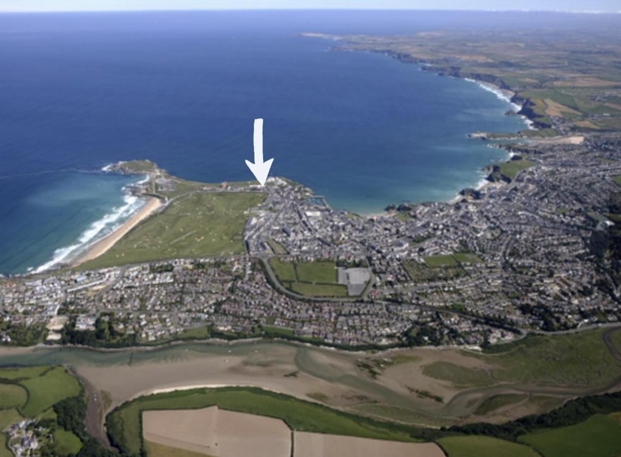 Apartment 100M From Fistral Beach- Underground Parking-Surf Shower & Locker- Sleeps 6 New Quay Exteriér fotografie